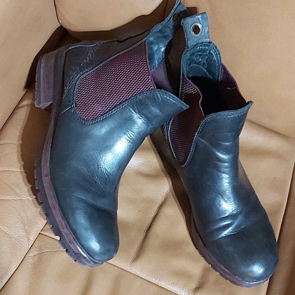 Bueno Florida chelsea style boots